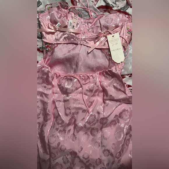 For Love And Lemons Pink Floral Chemise - Picture 7 of 7